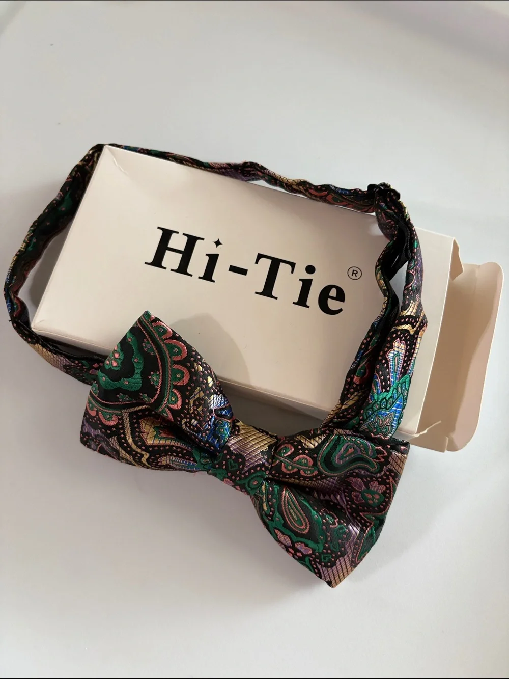 Hi-tie stylish versatile